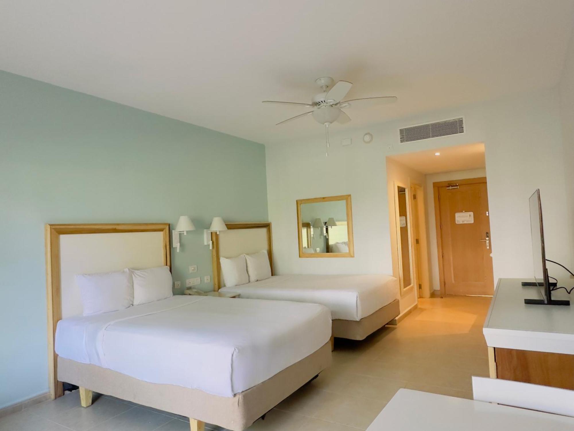 Iberostar Waves Πούντα Κάνα Εξωτερικό φωτογραφία